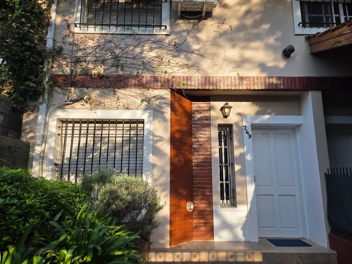 Triplex de 3 dormitorios con playroom en San Isidro