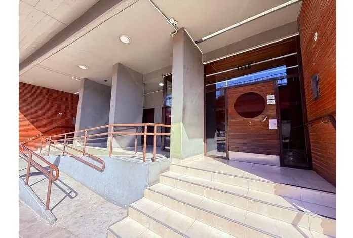 Квартира с двумя комнатами и балкон-террасой в Saavedra