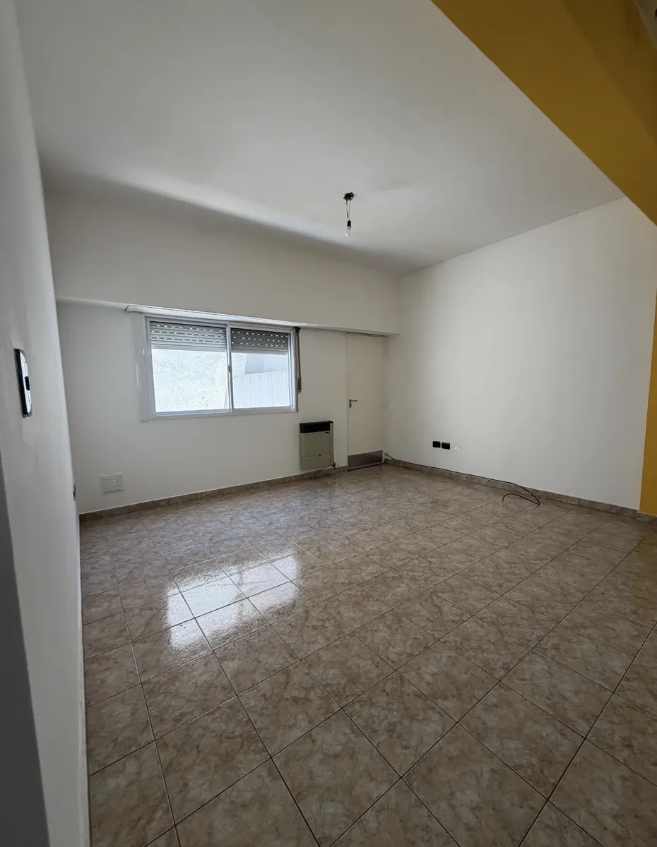 Departamento de 2 ambientes con terraza propia en Parque Chacabuco