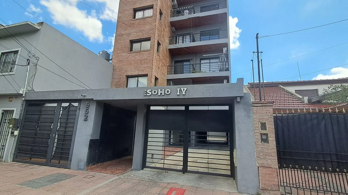 Apartamento de dois ambientes com 1 quarto em Lanús Oeste