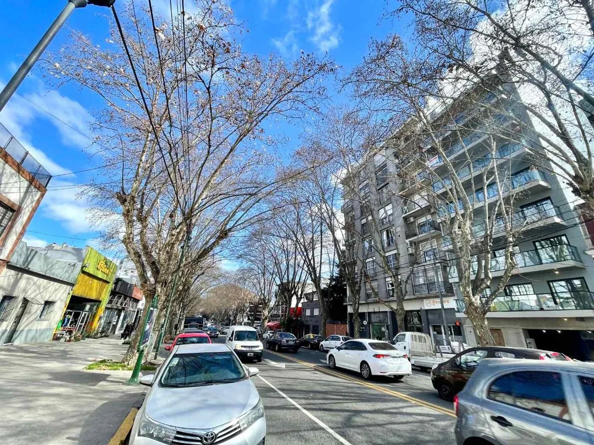 Departamento de 3 ambientes con cochera fija en Villa Ortúzar