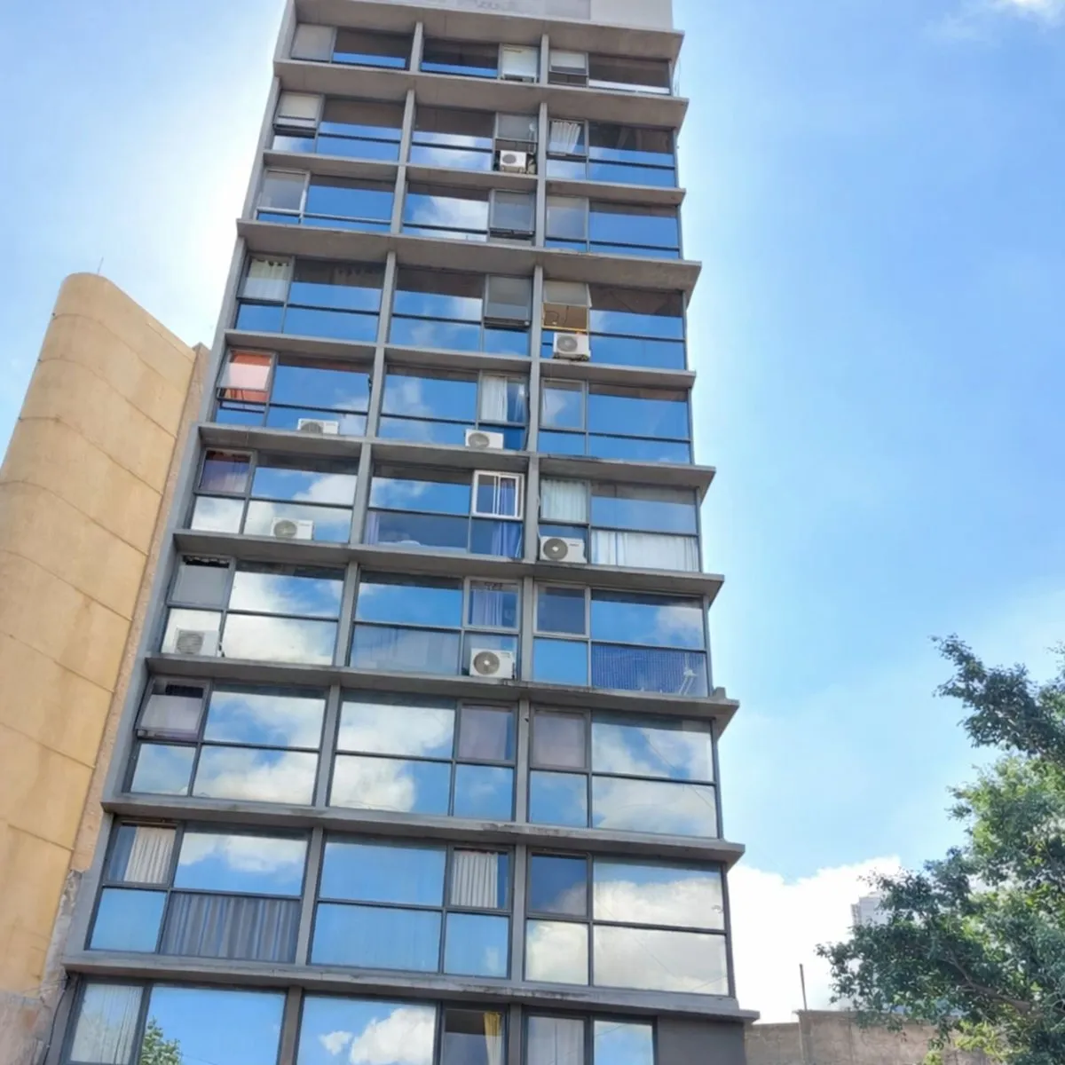 New studio apartment in San Telmo, open view