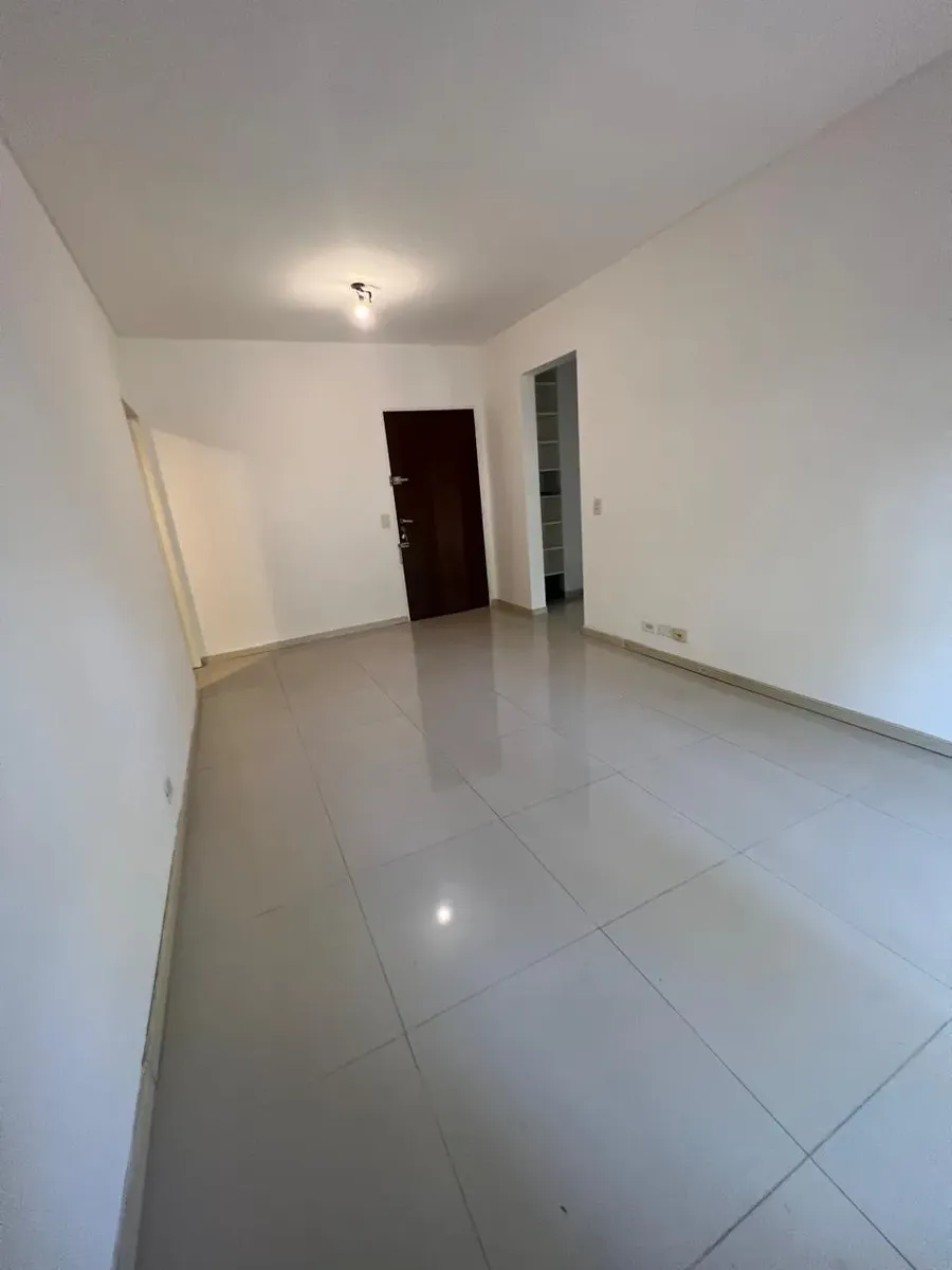 Ground-floor two-room apartment in Victoria near Plaza Dorrego