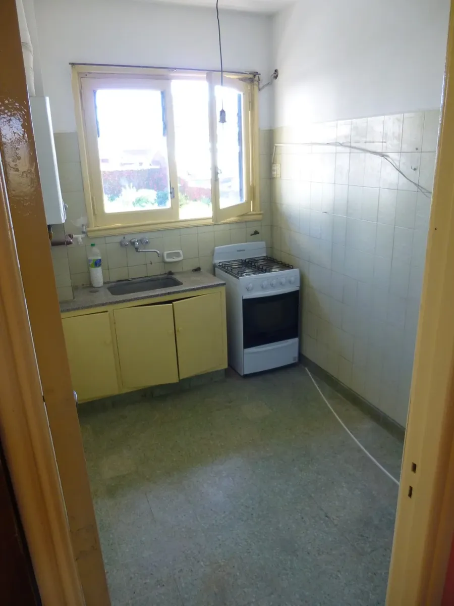 Departamento de 3 ambientes sin expensas en Parque Patricios con terraza y parrilla