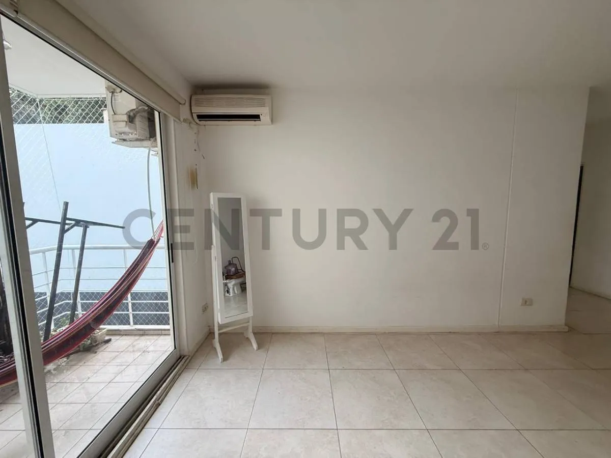 Departamento de 2 ambientes con balcón en Belgrano