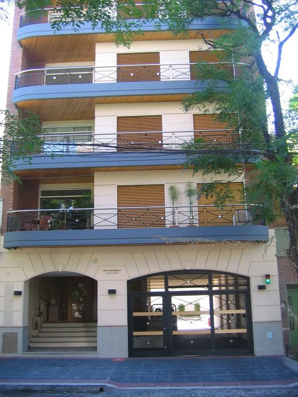 Departamento semipiso de 3 ambientes con 2 baños y cochera en Villa Urquiza