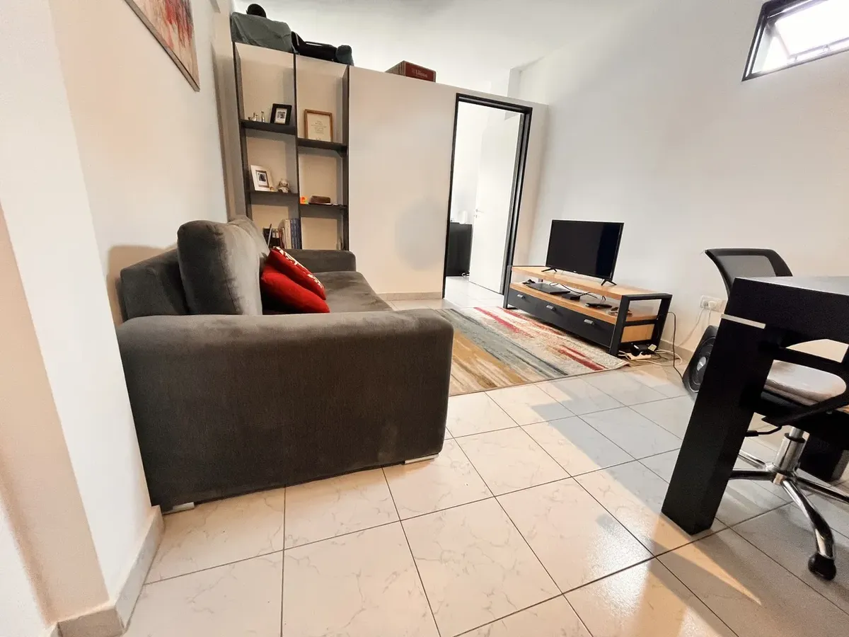 Kitnet dividido em 2 ambientes mobiliado para aluguel temporário em Villa Crespo