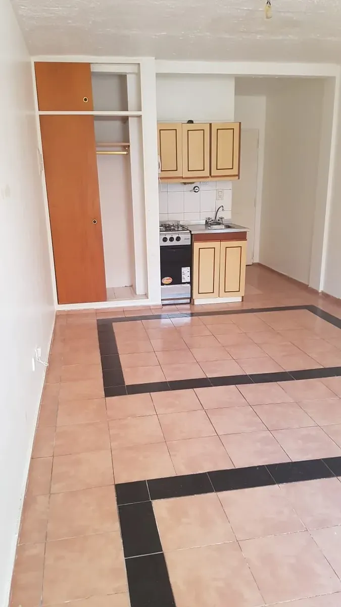 Kitnet de 1 ambiente com vista de fundos em Constitución