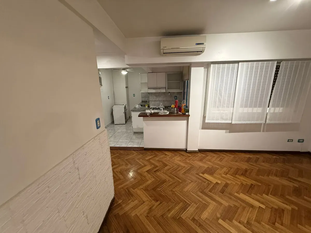 Two-bedroom three-room apartment in Villa Urquiza
