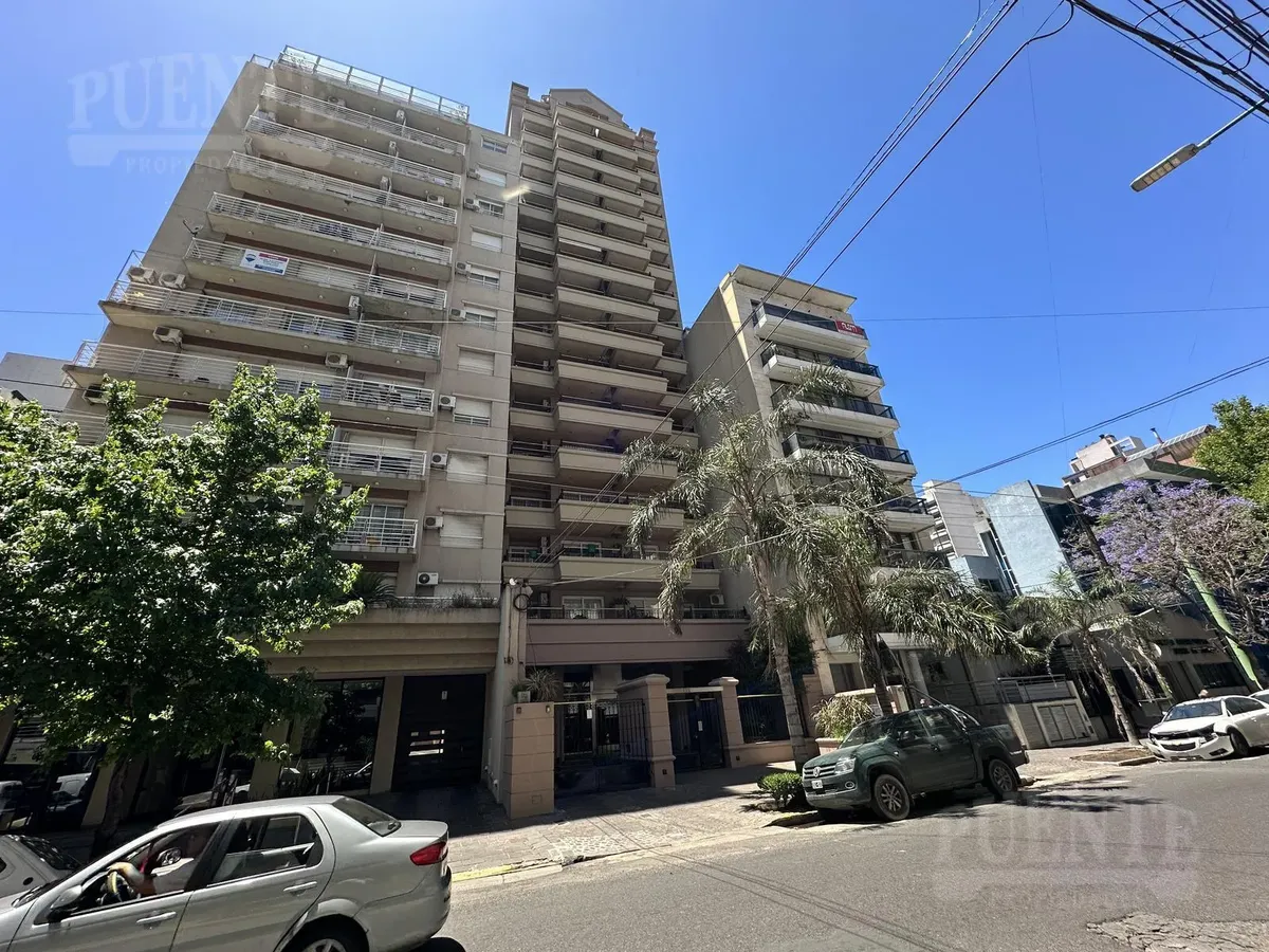 Departamento de 3 ambientes con cochera en Lomas de Zamora Oeste