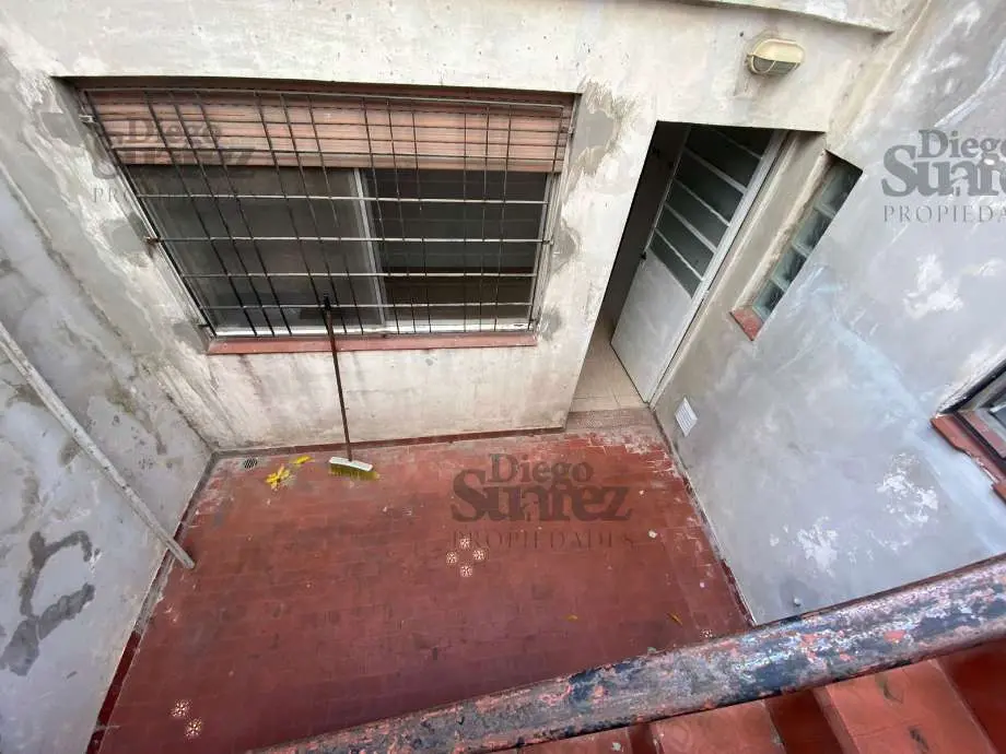 Casa de 3 ambientes reciclada en Morón Centro