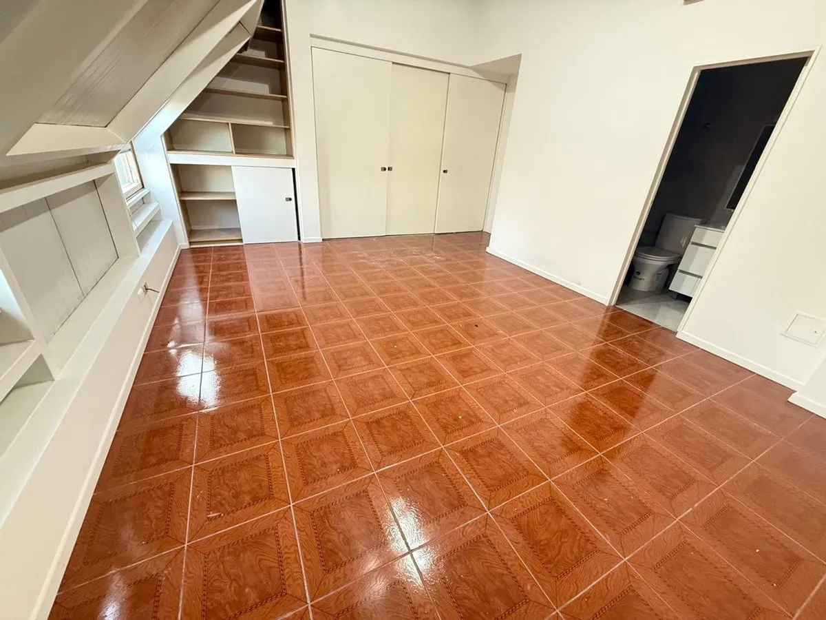 Apartamento duplex de dois ambientes com vaga de garagem em Puerto Madero