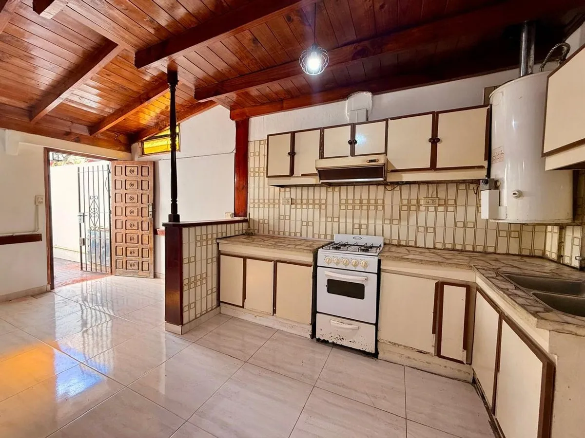 Apartamento tipo PH de 2 ambientes em Lanús