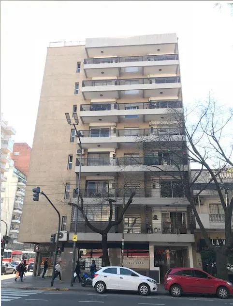 Departamento de 2 ambientes con balcón en Parque Chacabuco