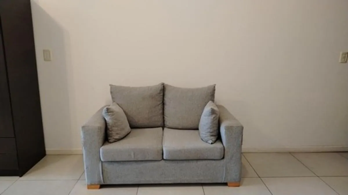 Kitnet mobiliada com varanda e churrasqueira em San Telmo