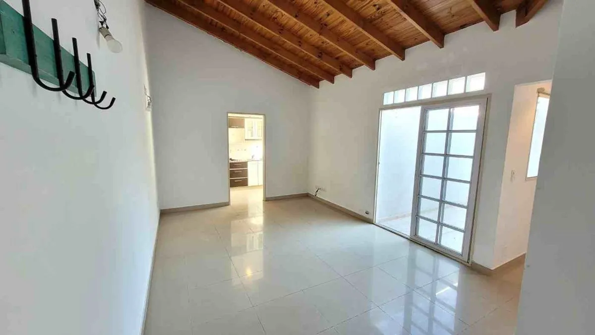 PH de 2 ambientes con patio en Villa Urquiza