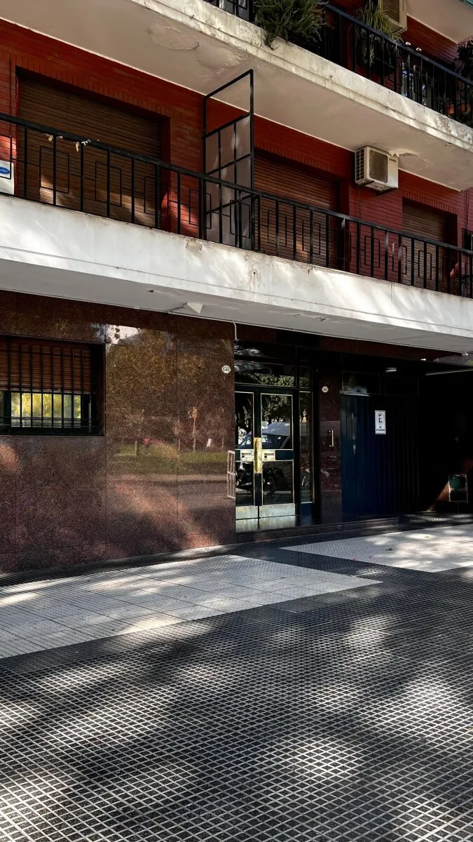 Departamento de 3 ambientes en Monserrat, piso 14 con balcón
