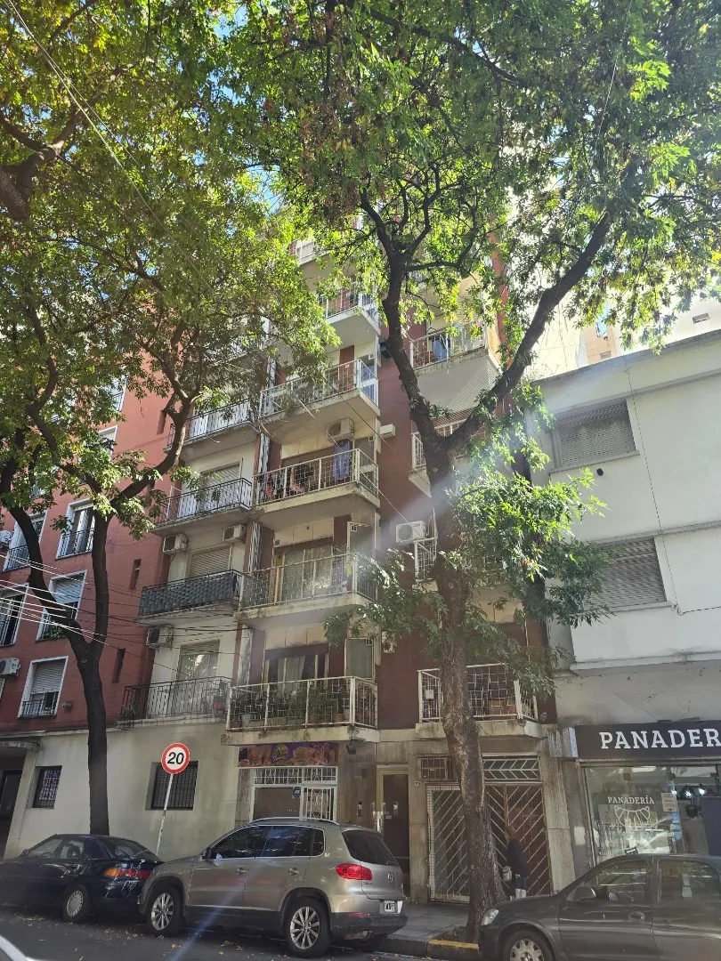 Two-room apartment for rent in Flores