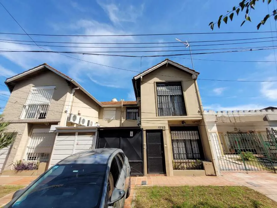 Dúplex de 4 ambientes con garage en El Palomar