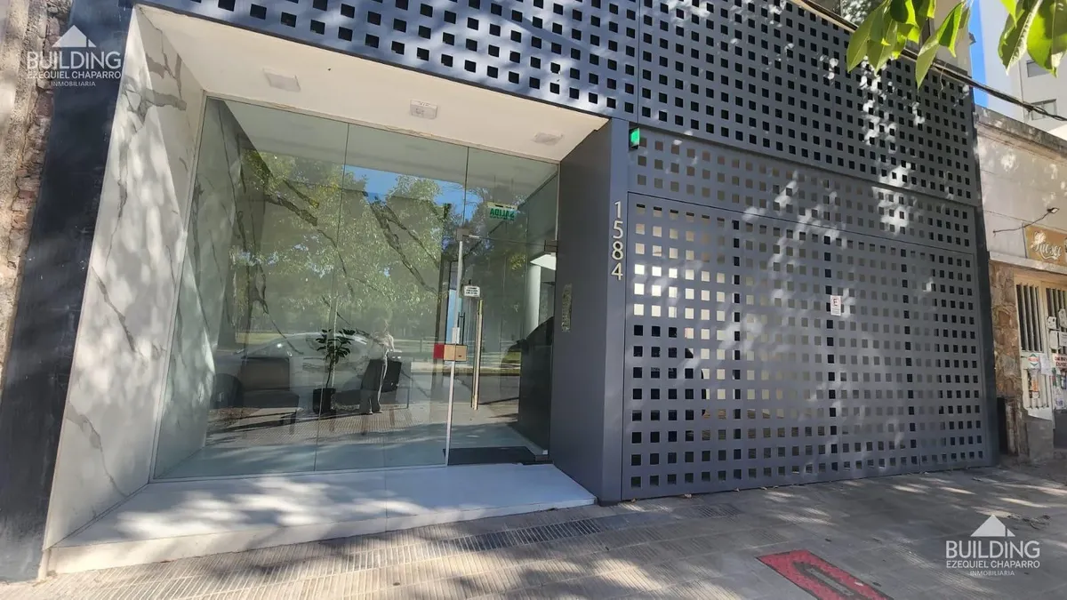 Studio 30 m², 1st floor