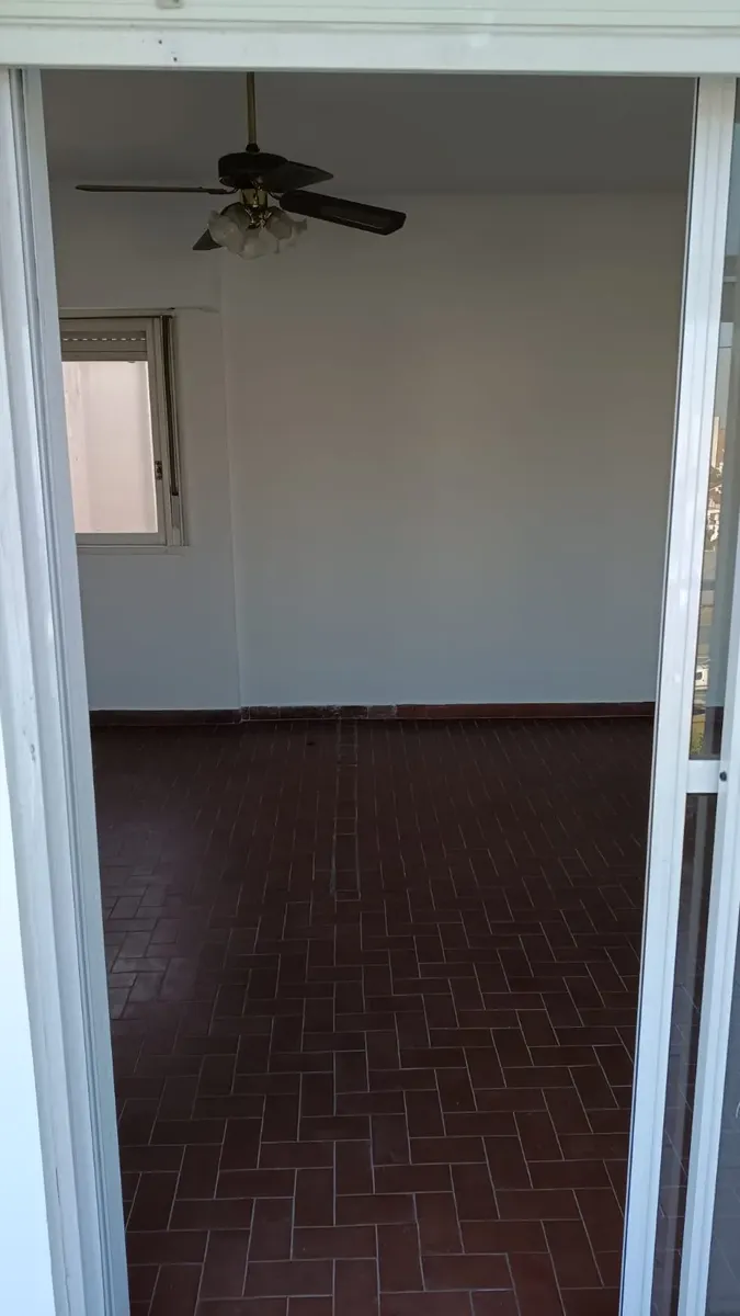 Monoambiente de 28 m² con balcón al frente en Parque Chacabuco