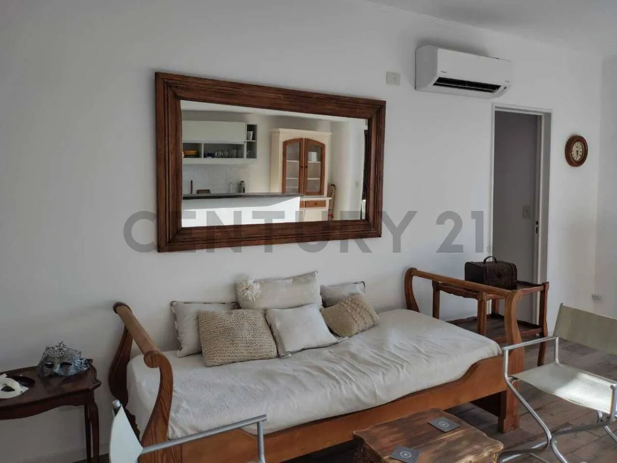 Temporary three-room apartment in Tigre Centro
