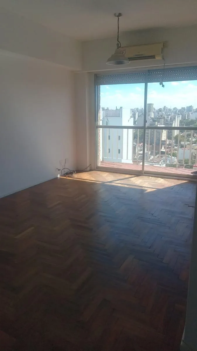 Two-room apartment with one bedroom in Almagro