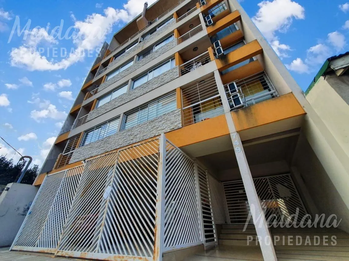 Departamento Dos Ambientes En Alquiler