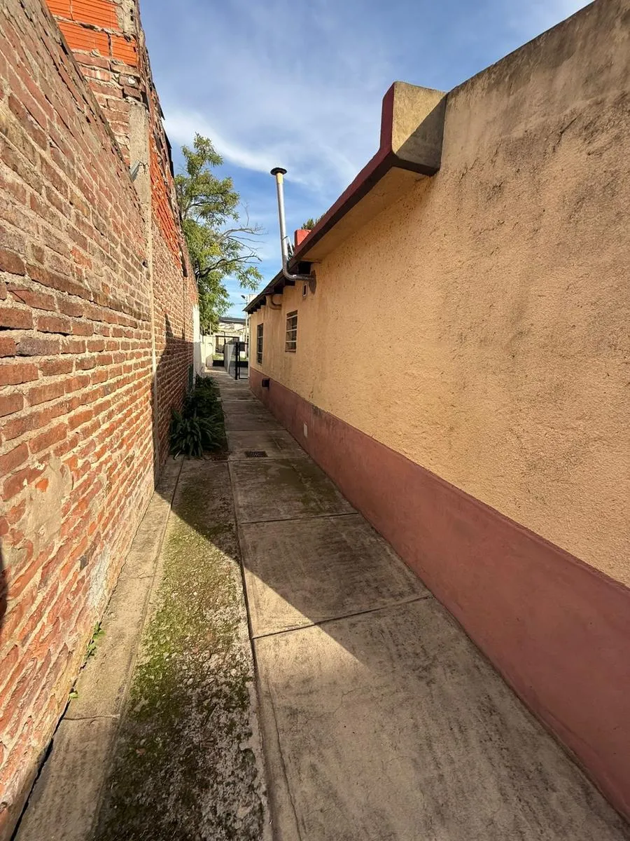 Three-room PH for rent in Llavallol
