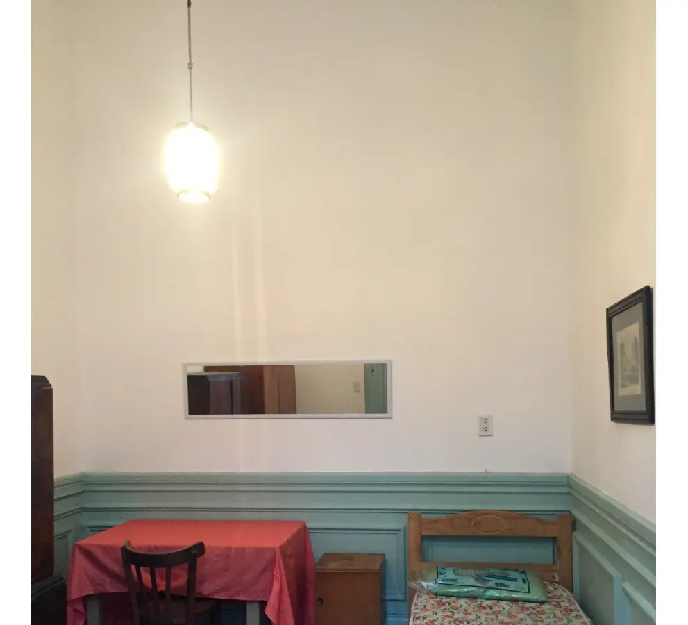 Habitación individual amoblada para mujer en Monserrat