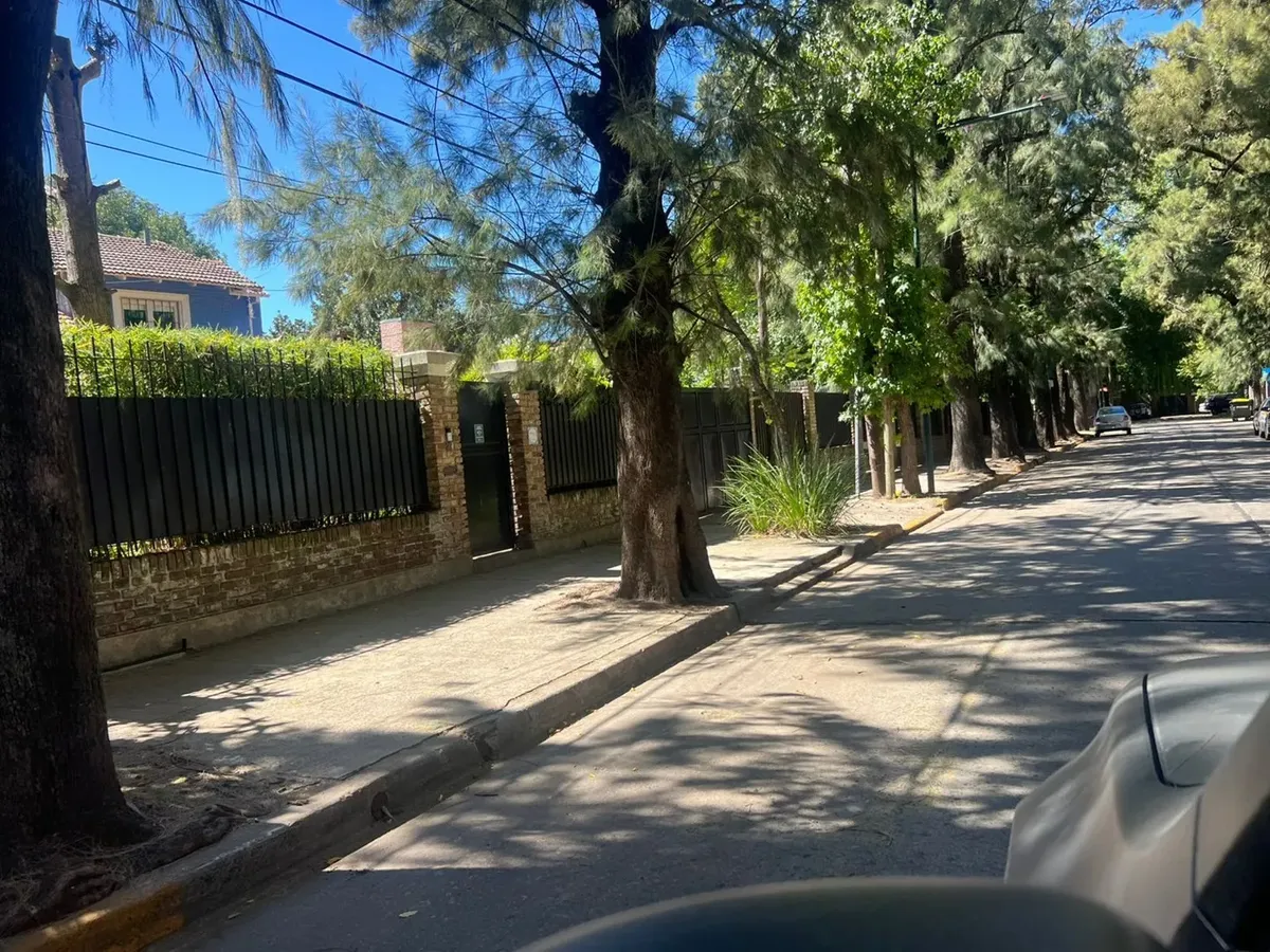 Casa tipo chalet de 3 dormitorios en alquiler anual en San Fernando