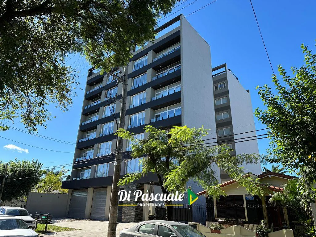 Apartamento de 2 quartos com varanda e terraço em Moreno Norte