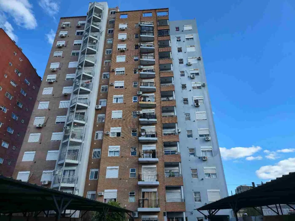 One-bedroom apartment with parking in Lomas de Zamora