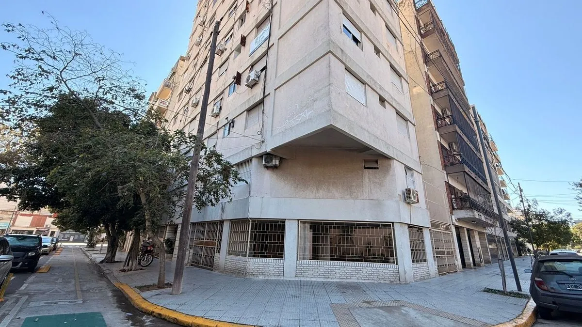 Apartamento de 3 ambientes com lavadero em Villa General Mitre