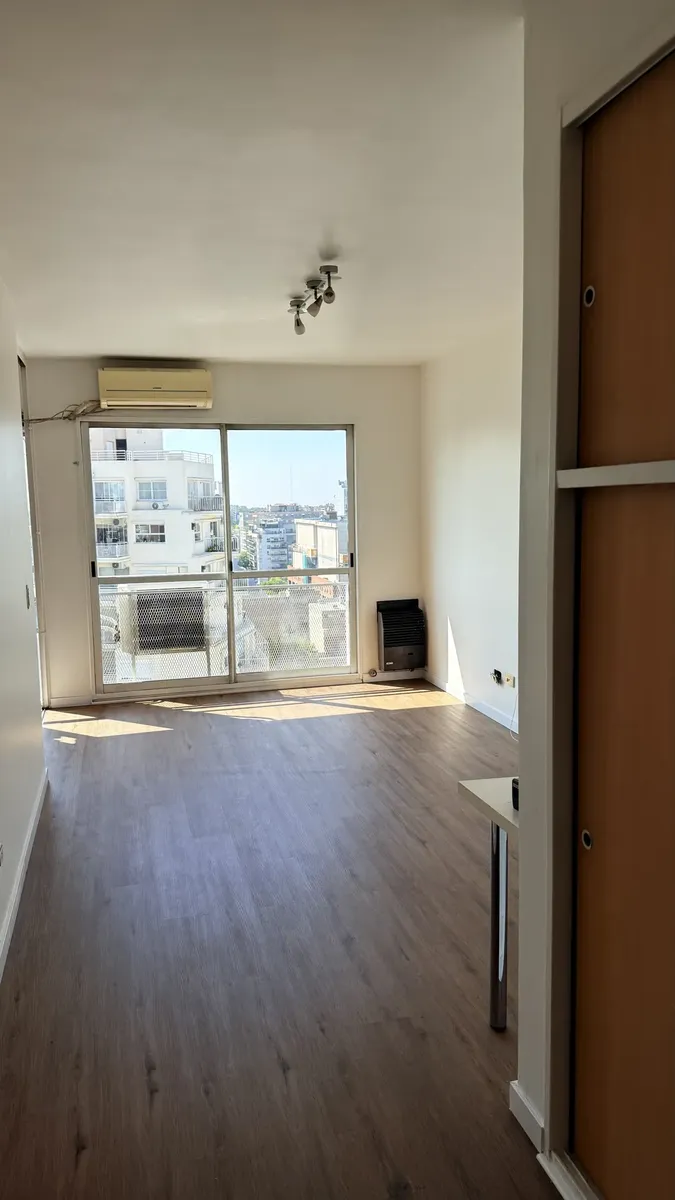 Studio apartment on the 14th floor in Belgrano with river views