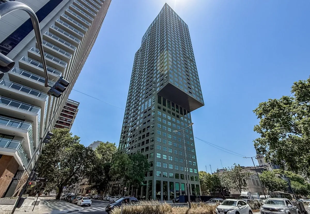 Apartamento de três ambientes novo em Puerto Madero