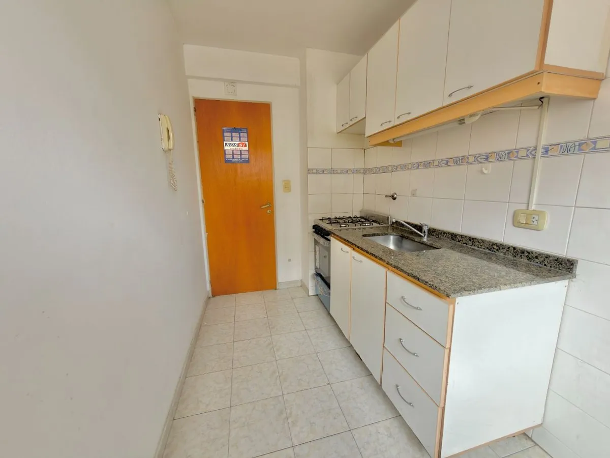 Двухкомнатная квартира с террасой в Villa Pueyrredón