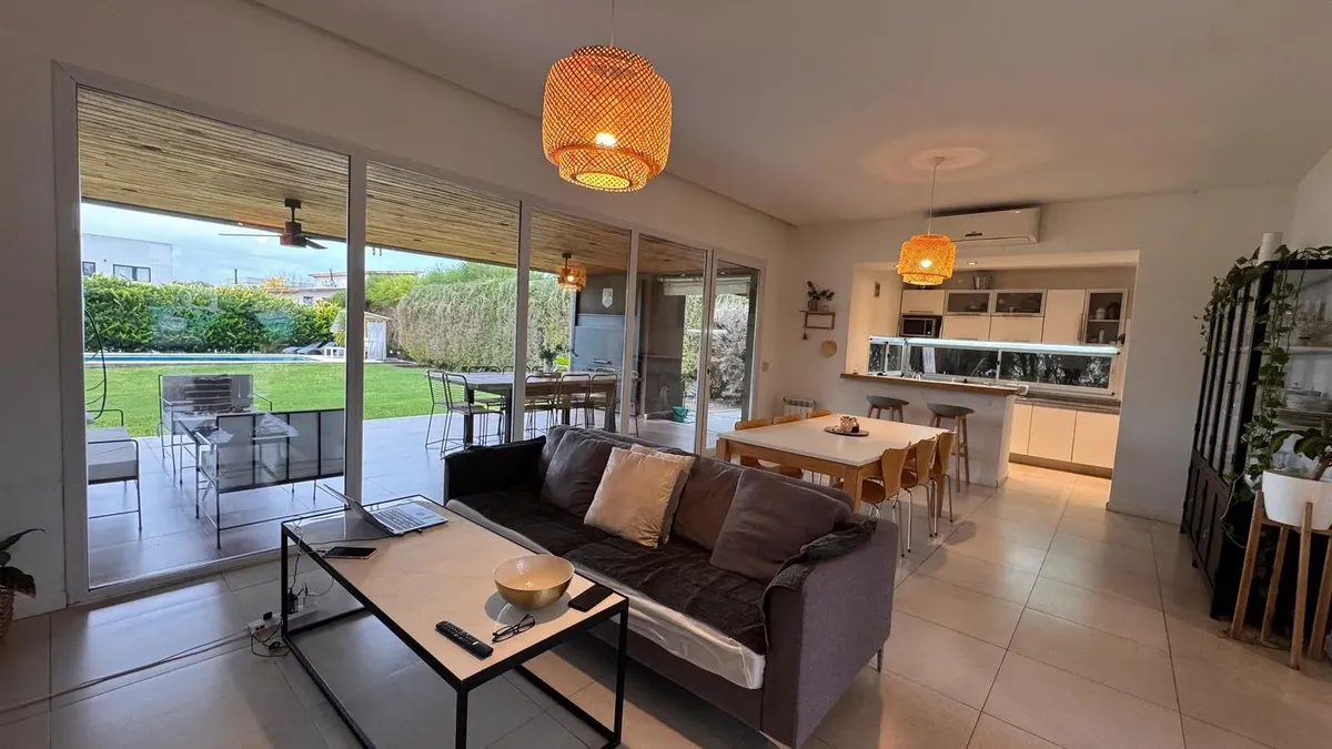 One-storey house with 4 bedrooms in San Matías, Escobar