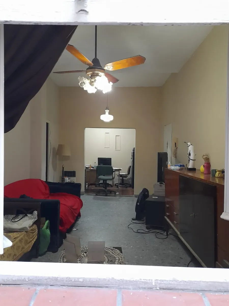 PH с 1 спальней, кабинетом и патио в Mataderos