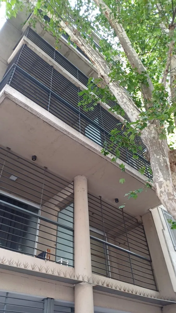 Квартира-студия с балконом-террасой в San Telmo