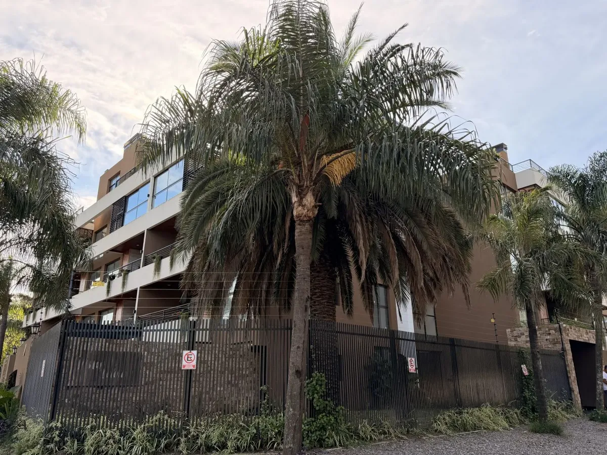Apartamento de três ambientes com 2 quartos em Parque Leloir, Ituzaingó