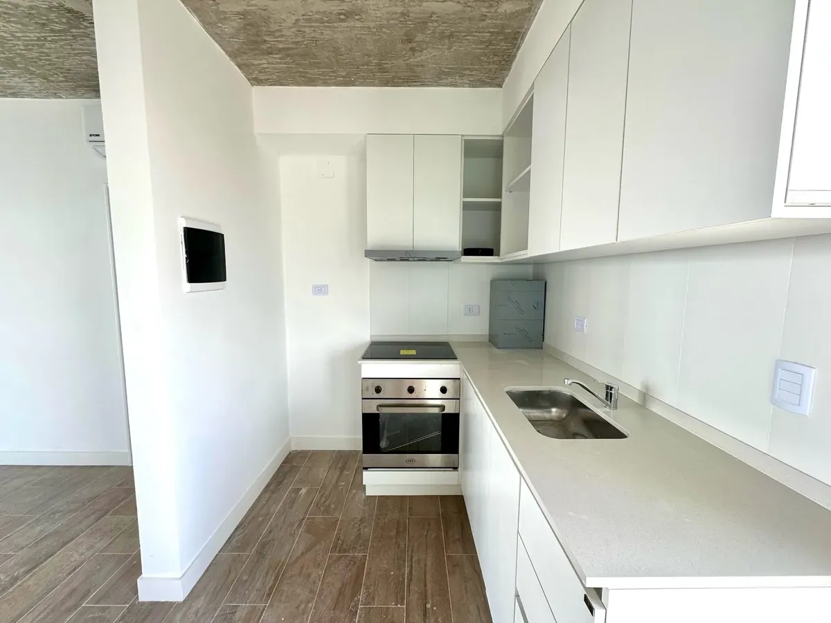 Departamento de 3 ambientes con 2 dormitorios en alquiler anual en Tigre