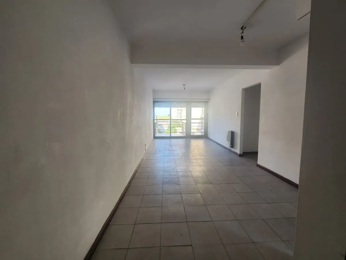 Apartamento de 3 ambientes com 2 dormitórios em Monte Grande