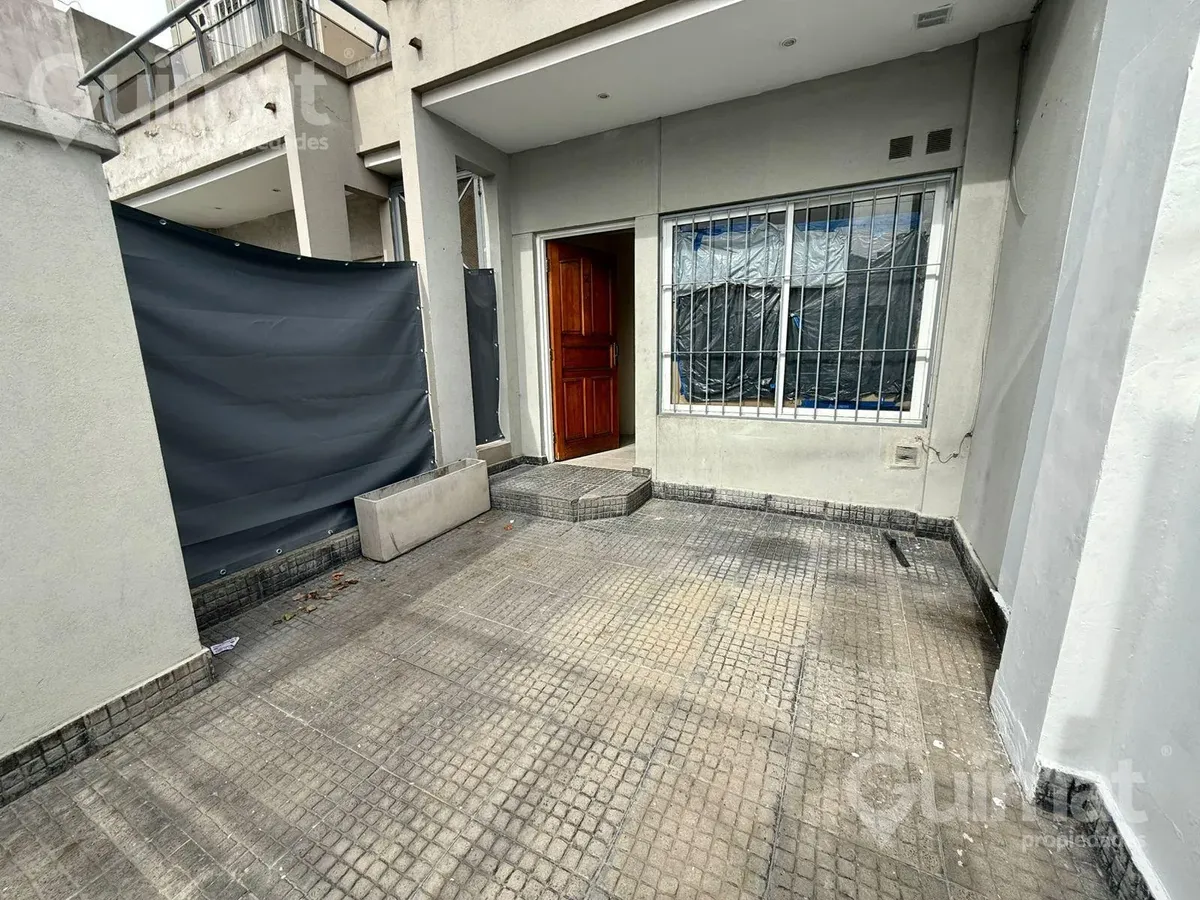 PH с 2 комнатами, патио и местом для парковки в Villa del Parque