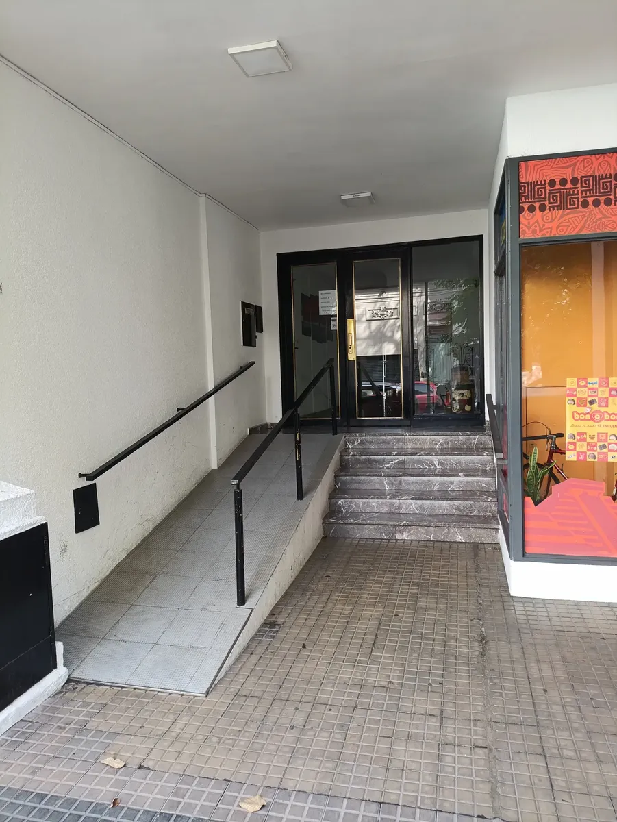 Apartamento de 2 dormitórios no 5º andar em La Plata