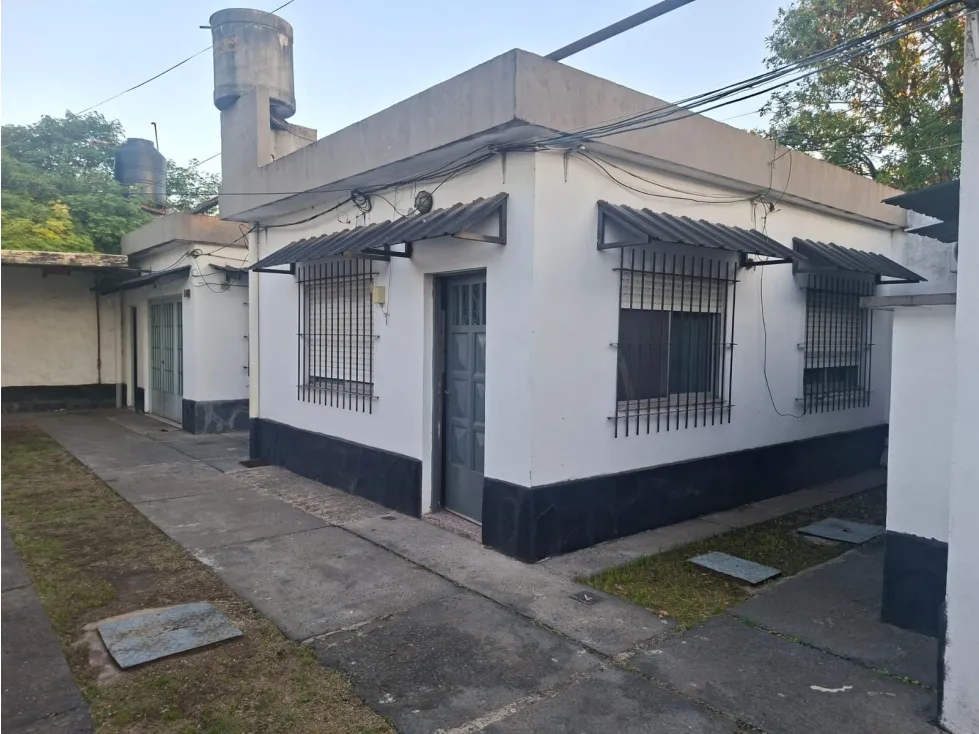 Casa PH com 1 quarto para alugar em Ituzaingó Norte
