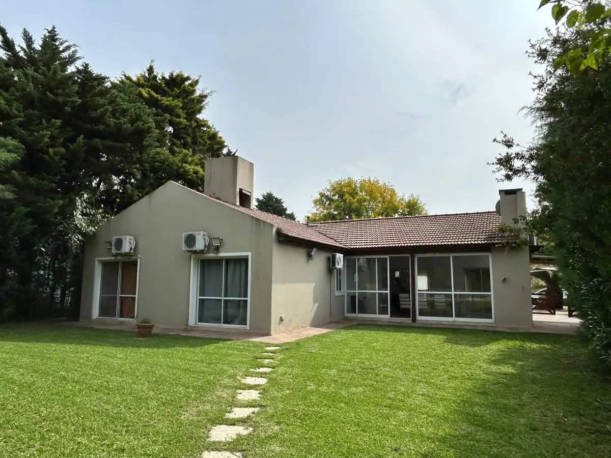 Меблированный дом на 5 спален в Barrio Cerrado Brickland, Canning