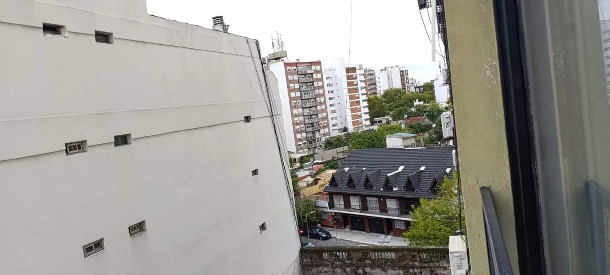 Departamento de 2 ambientes reciclado en Floresta