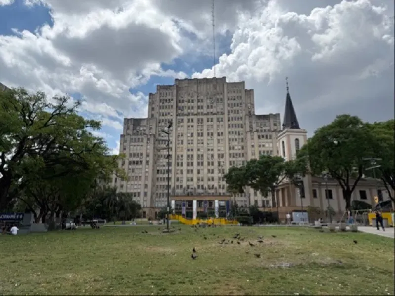 Unfurnished one-bedroom apartment in Recoleta near Av. Pueyrredón