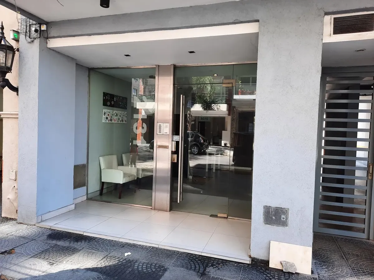 Two-bedroom half-floor apartment in Villa Urquiza